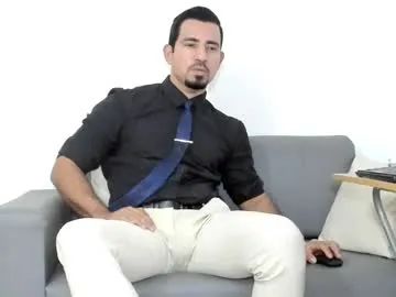 cesar_dant — I shoot my big load at goal now! #straight #hairy #lovense #bigcock #feet [891 tokens remaining]