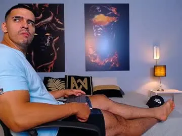 christopherblack_ — Show Flexing / Muscle [153 tokens left] PRIVATE OPEN TOO #latin #new #muscle  #cumshow