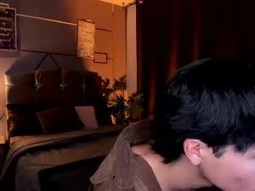 chrristopher77 on Chaturbate 