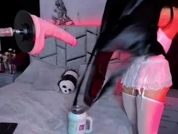 daniphoenixx — Trained throat... Tragate everything with me #deepthroat #18 #submissive #saliva #fuckmachine