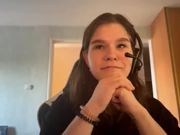 delmypason — Goal tease with T-shirt My name is Mia, I'm 18 lets to know each other and have fun #18 #new #shy #smalltits #skinny [0 tokens remaining]