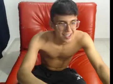 derek_135 on Chaturbate 