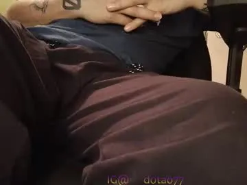 dotao77 — me toco mientras juego, con tkns le pongo pausa >< Mi n3p3 tu mejor fuck machine <3 <3 PVT OPEN #bulge  #tease #masturbation #gamer