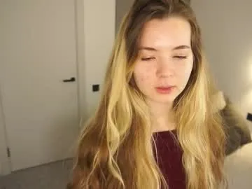 elizabethennals — #new g:  Take off my jeans + ass massage  ^^  -  Hello im Elizabeth I'm 18 years old,  here im #shy #bigboobs #young #teen [77 tokens remaining]
