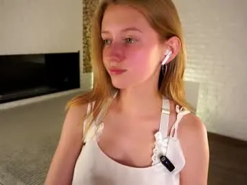 emmyleri — G: change the top in the shot with back to the camera | Welcome every, im #new | #18 #shy #cute #teen [634 tokens remaining]