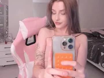 eweline_more on Chaturbate 