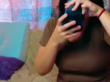 feelmyvibebaby on Chaturbate 