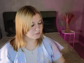 felicia_ii — Remove shorts  [123 tokens left] #new #bbw #blonde #shy #bigboobs