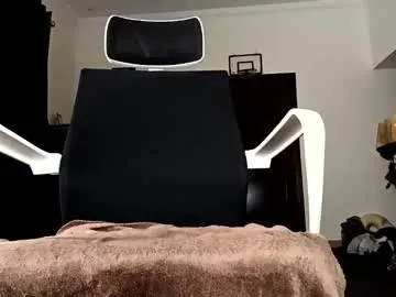 fezzyqt on Chaturbate