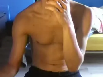 goodboy146 — I'm baack!  1st fuckshow  at goal   #new #18 #french #lovense #bigcock #tease #teen #sensual #sexy [1105 tokens remaining]