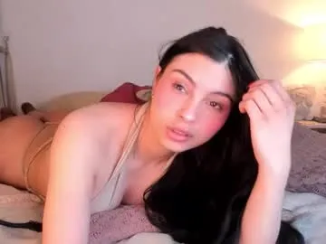 halseycox__ — GOAL: Spit on my tits and pull them [69 tokens remaining] Welcome to my room! #latina #feet #bigass #squirt #anal