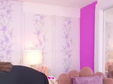 hazelmoret on Chaturbate