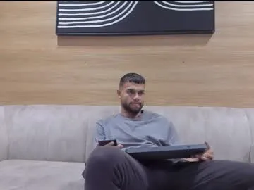 heteros_men on Chaturbate 