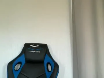 hichemlacoste333 on Chaturbate 