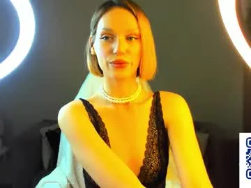ice_strawberry — Hi, my name is Selena! Glad to see you! GOAL: sucking fingers + eye contact #private #skinny #c2c #smalltits #blonde [7 tokens remaining]