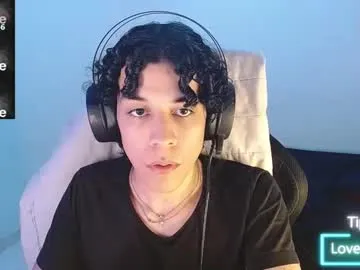 isidroglasc on Chaturbate 