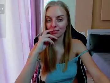 jam_cream — Goal:  tits close to cam #bignipples #bigpussylips #natural #shaved - Next Goal: caress tits