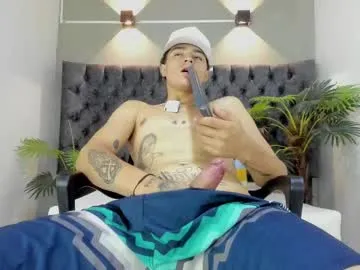 jeronimo_velez — I want you and I to have the same pleasure #latino #bigcock #uncut #young #cum [300 tokens remaining]