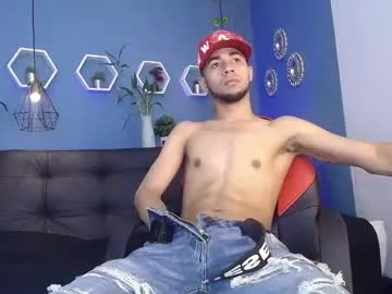 jhon_malo — Welcome to my room. #gay #bigcock #feet #latino #cum [1038 tokens remaining]