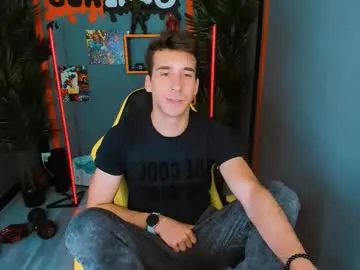 jonathan_grof — GOAL: Show a hard dick [55 tokens remaining] Let's have fun #muscle #cum #bigcock #anal #bigass