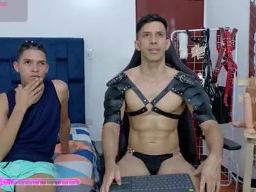 jose_rumbero91 —  We make a good very rich show !!! +cum  ,  #Muscle #Gym #Dildo #20 #fetichesfuertes #Lovense #bailarina #gogobailarn #hilos #Tangas ( Rojas, Blancas, Verdes, Amarilla ) [2375 tokens remaining]