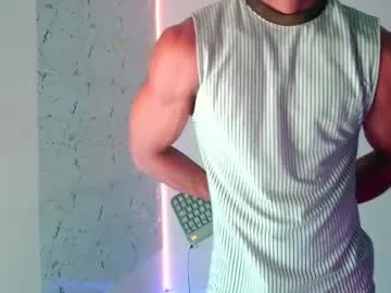 ken__owensx — #muscles #gym #18 #bigcock #new #cum [2000 tokens remaining]