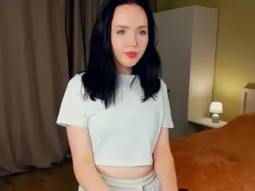 kianadarcey — I am  Lannie... #18 and i #shy and #new here. Goal  : Soft touch on my ass  #cute #petite [28 tokens remaining]