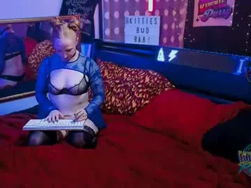 kittiepurry on Chaturbate 