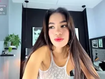 kitty_collins_ on Chaturbate
