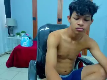 leslieanddrako on Chaturbate 