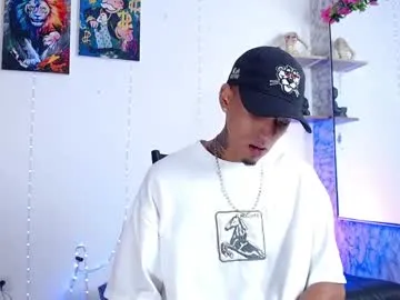 liiaam_lee_ — #skinny #twink #bigcock #young #18 Big cumshot with my pinky & strong dick! are u ready for my BIG CUMSHOW? [632 tokens remaining]