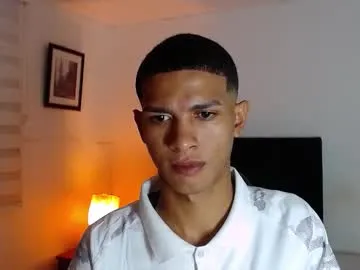 logan_military — hello guys welcome to my room, my name is LOGAN and I will be delighted in pleasert you all sexual whims #cum #athletic #bigcock #latin  [2999 tokens remaining]