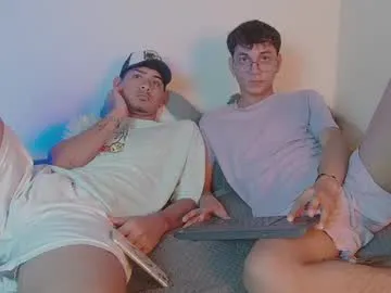 logan_willyams_ — GOAL: suck dick [150 tokens remaining] Welcome to my room! #bigcock #cum #couple #skinny #cute