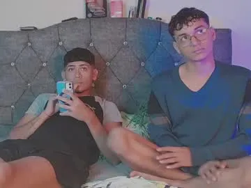 logan_willyams_ — GOAL: suck cock [105 tokens remaining] Welcome to my room! #bigcock #cum #couple #skinny #cute