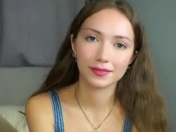 loriamarzinske — Be my king in the room for 3333TK^^ Its my fifth day here Goal:Control my toy 1min (last tipper)<3 #teen #18 #new #shy #natural [444 tokens remaining]