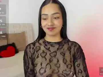 lunnasweet1 — GOAL: Show tits [33 tokens remaining] Welcome to my room! #ebony #bigass #latina #anal #squirt