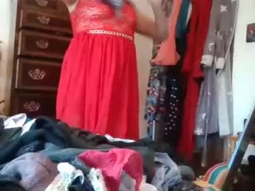luxuriousuburbawife on Chaturbate 