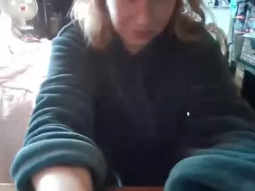 luxuriousuburbawife on Chaturbate 