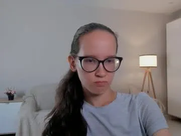 lynettebails — GOAL: squats [19 tokens remaining] I like to dance and socialize and do yoga #skinny #teen #shy #natural #young