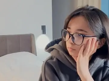 maracommiskey on Chaturbate 