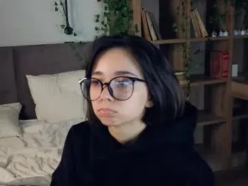 maracommiskey on Chaturbate