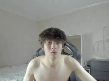 mason_jr — show hard dick [162 tokens left] #young #cum #18 #muscle #bigcock