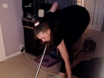 melli23 on Chaturbate