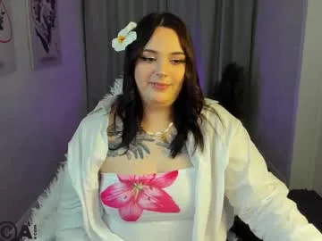 mia_r0ss — Get up and twist [22 tokens left] #new #curvy #nonude #bigass #shy