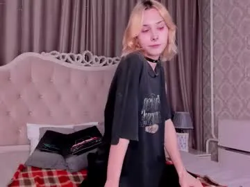 milophelps — GOAL: jerk off in pose missionary [61 tokens remaining] Hello my sweet cats #bigcock #twink #young #femboy #feet