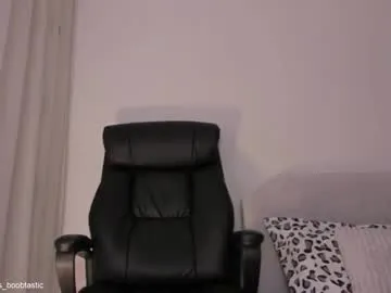 miss_boobtastic on Chaturbate 