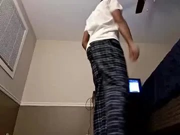 moneyboysaveg548 — Cum #bbc #bigcock #cum #gay [2000 tokens remaining]