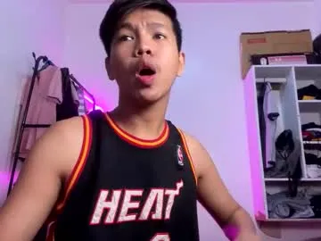 naughtybutsexy69 — Let's talk until we get hard. #new #petite #couple #asian #Bigcock #pvt [4444 tokens remaining]