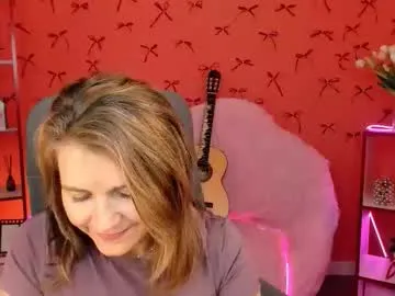 nicolehits — GOAL: Tips if you have fantasy about me. [297 tokens remaining] Welcome to my room! Dont be shy to write me! #tease  #nonude #milf #mommy  #skinny