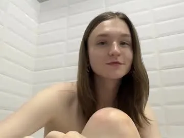 nloraaa — Clamping for the nipples [240 tokens left]